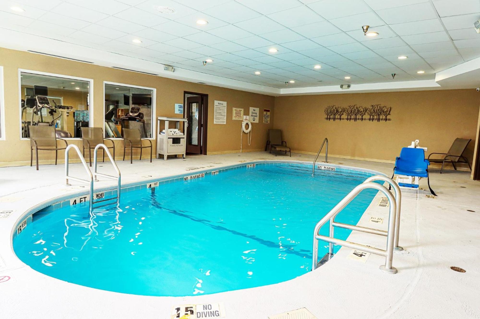 Holiday Inn Express And Suites Meriden By Ihg Ngoại thất bức ảnh