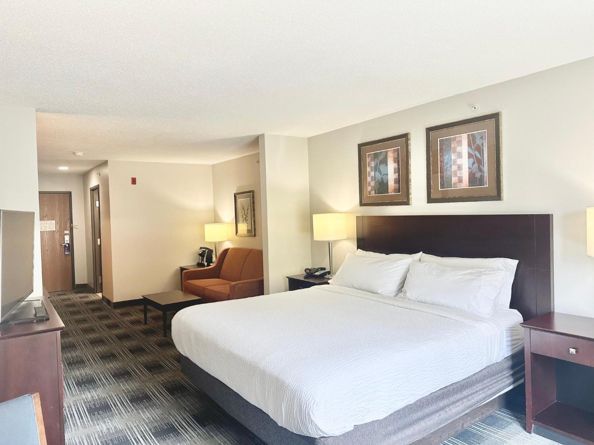 Holiday Inn Express And Suites Meriden By Ihg Ngoại thất bức ảnh