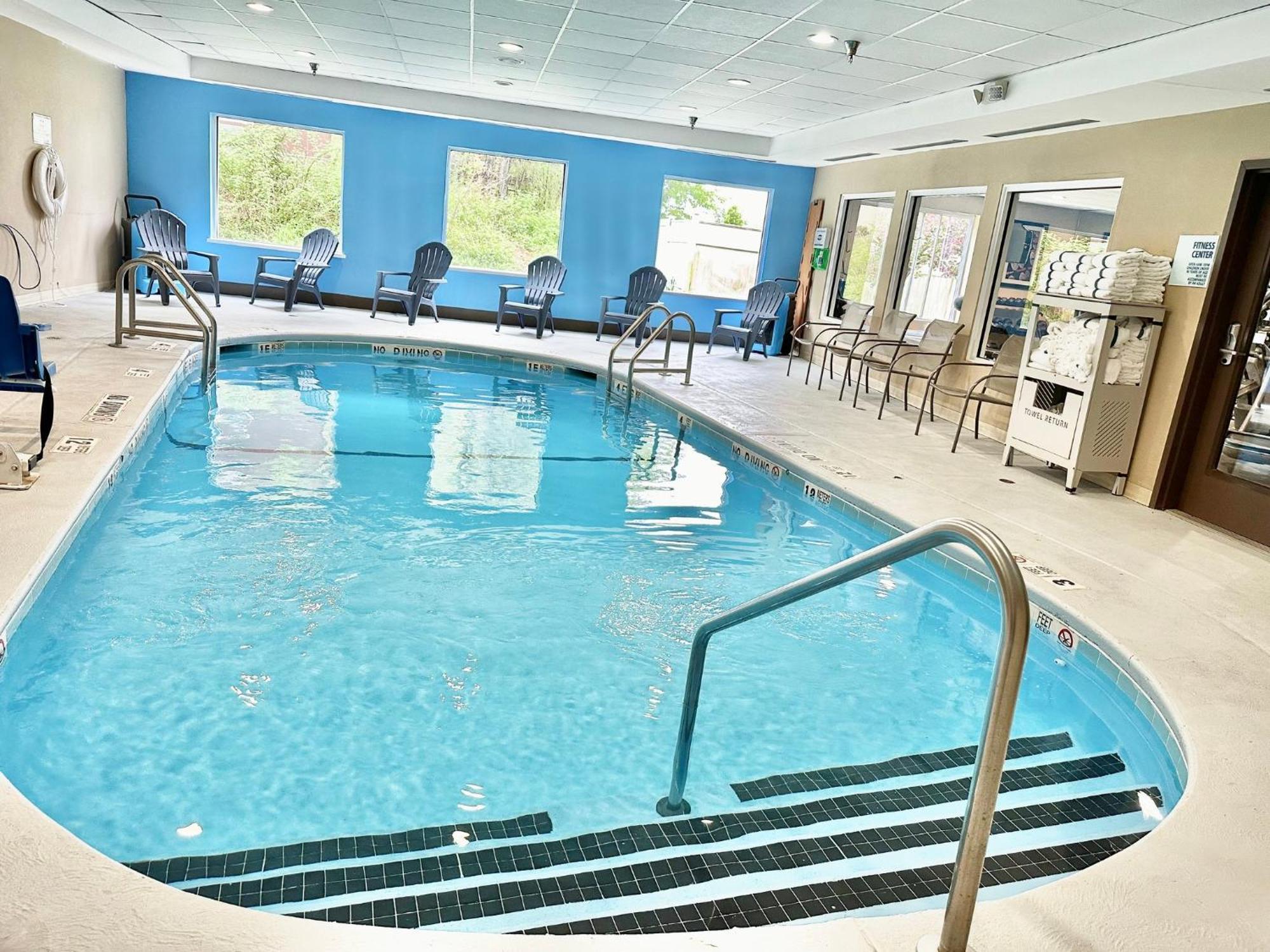 Holiday Inn Express And Suites Meriden By Ihg Ngoại thất bức ảnh