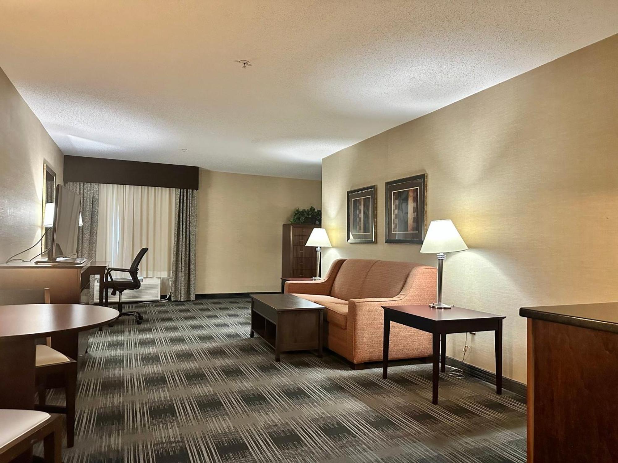 Holiday Inn Express And Suites Meriden By Ihg Ngoại thất bức ảnh